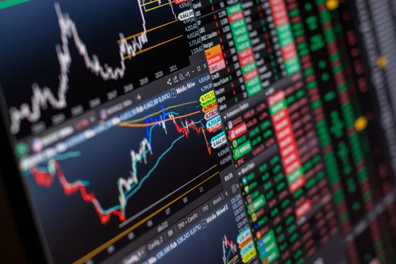 When Diversification Lies: The Hidden Currency Correlations Destroying Portfolio Safety Nets During Market Crises